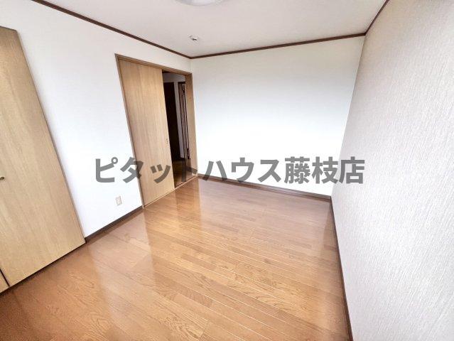 拡大写真:焼津市南小川1丁目 2階202の洋室