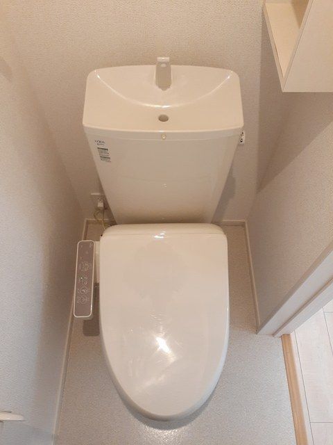 拡大写真:焼津市焼津2丁目 2階201のトイレ