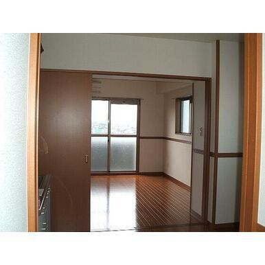 拡大写真:Habitare更紗 2階205の居間