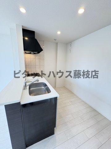 拡大写真：藤枝市高柳１丁目 2階202のキッチン