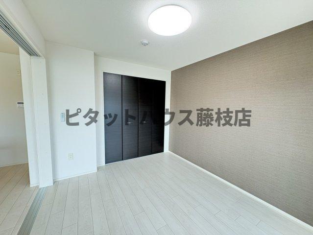 拡大写真：藤枝市高柳１丁目 2階202の洋室