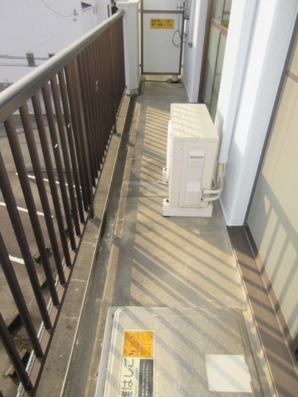 拡大写真:藤枝市小石川町3丁目 3階302のバルコニー