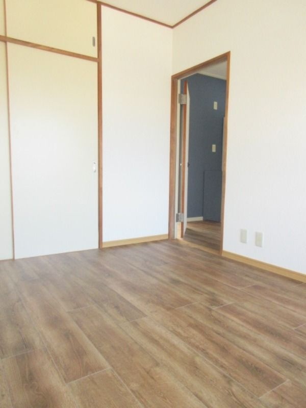 拡大写真:藤枝市小石川町3丁目 3階302の居間