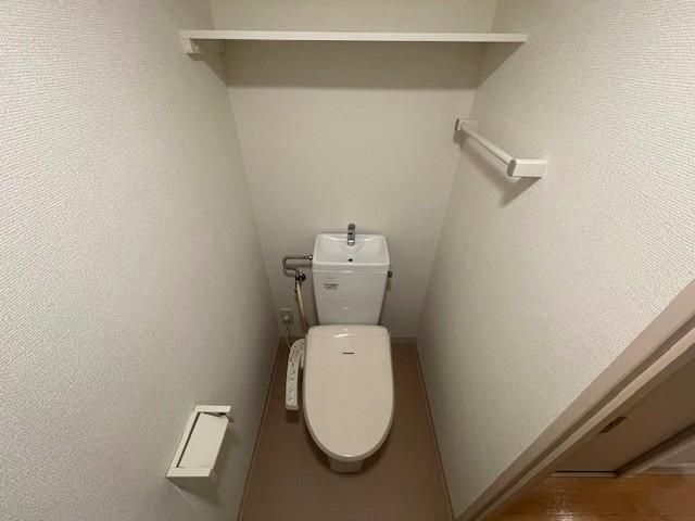 拡大写真:焼津市栄町1丁目 4階401のトイレ