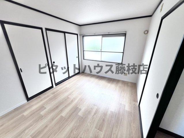 拡大写真:焼津市八楠1丁目 2階202の収納