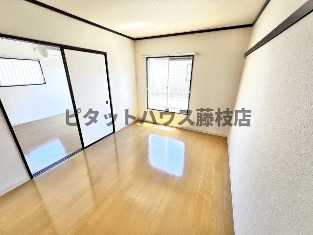 拡大写真:焼津市道原 1階102のトイレ