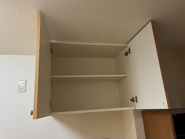 拡大写真：牧之原市東萩間 2階206の収納