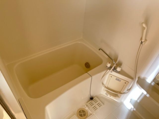 拡大写真:榛原郡吉田町片岡 3階302の風呂