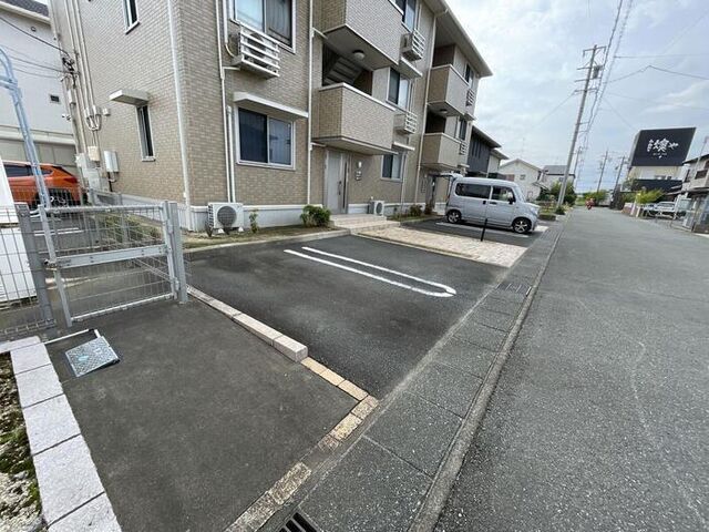拡大写真:袋井市堀越3丁目 3階302の外観