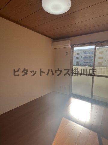 拡大写真:掛川市緑ケ丘2丁目 1階103の居間