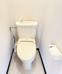 拡大写真:袋井市諸井 1階101のトイレ