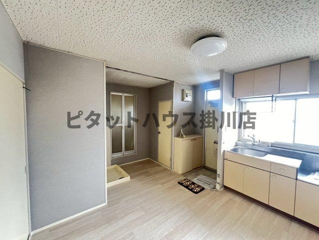 拡大写真:袋井市方丈4丁目 2階A2の居間