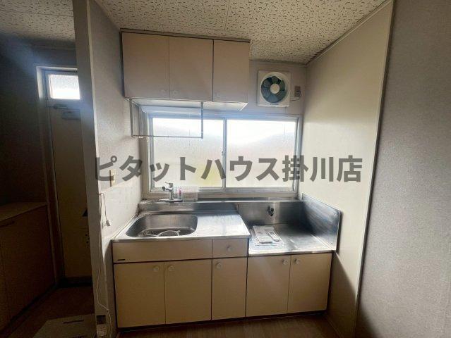 拡大写真:袋井市方丈4丁目 2階A2のキッチン