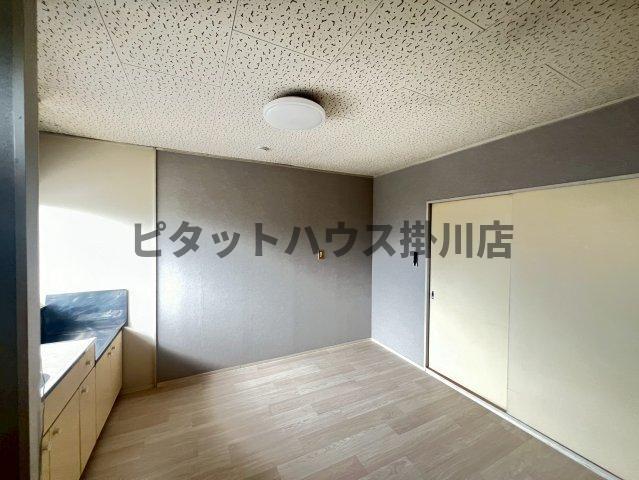 拡大写真:袋井市方丈4丁目 2階A2の居間