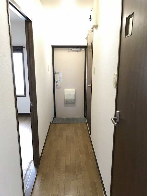 拡大写真:袋井市浅羽 4階405の玄関
