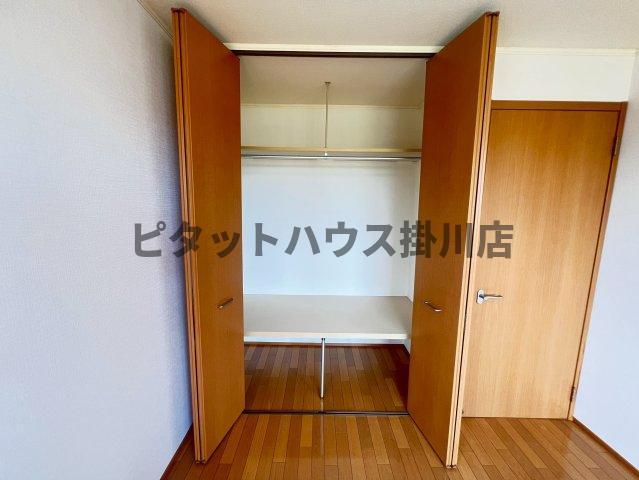 拡大写真:袋井市岡崎 1階101の収納