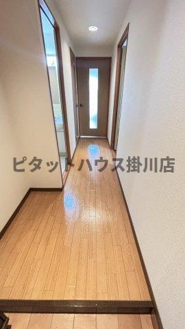 拡大写真:掛川市富部 1階106の玄関