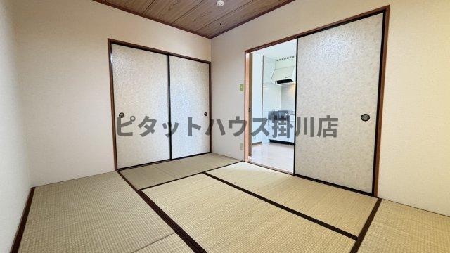 拡大写真:掛川市富部 2階206の和室