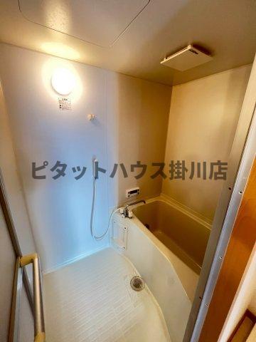 拡大写真:袋井市愛野南2丁目 2階202の風呂