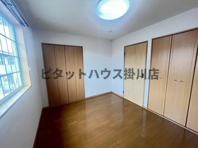 拡大写真:袋井市愛野南2丁目 2階202の洋室