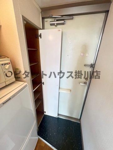拡大写真:袋井市浅名 1階111の玄関
