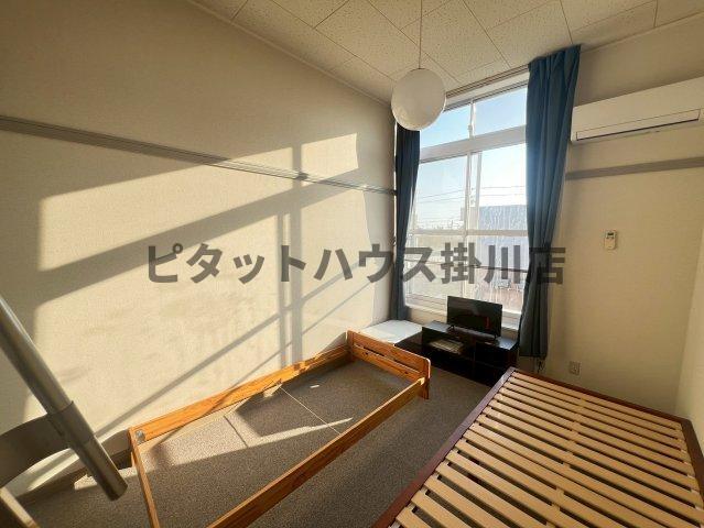拡大写真:袋井市浅名 2階204の居間