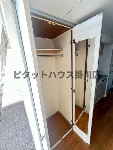 拡大写真:袋井市浅名 2階201の収納