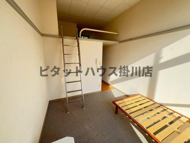 拡大写真:袋井市浅名 1階105の居間