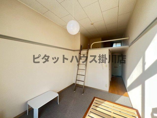 拡大写真:袋井市浅名 1階105の居間