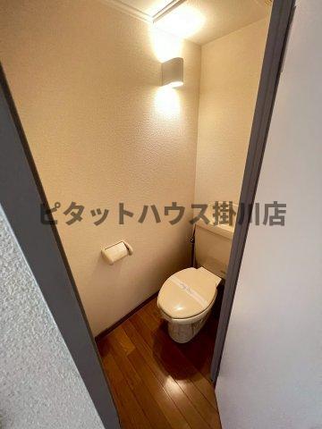 拡大写真:袋井市浅名 2階205のトイレ