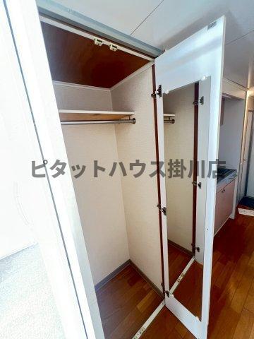 拡大写真:袋井市浅名 2階205の収納
