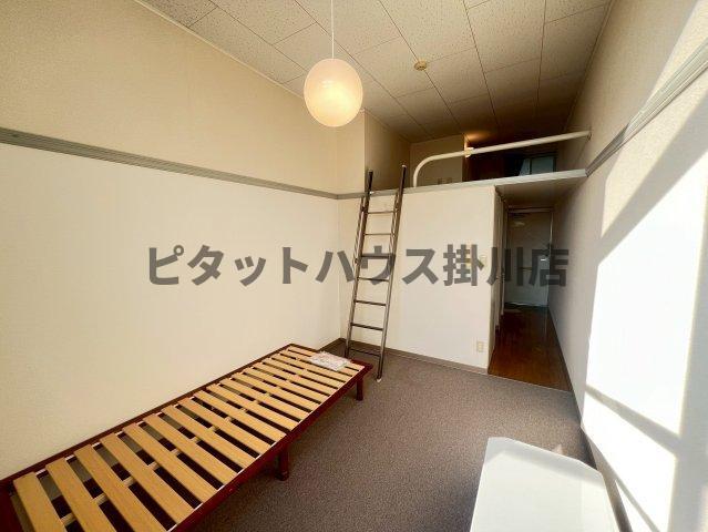 拡大写真:袋井市浅名 2階205の居間