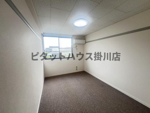 拡大写真:袋井市延久 1階113の洋室