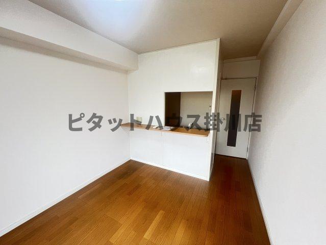 拡大写真:袋井市延久 1階113の居間