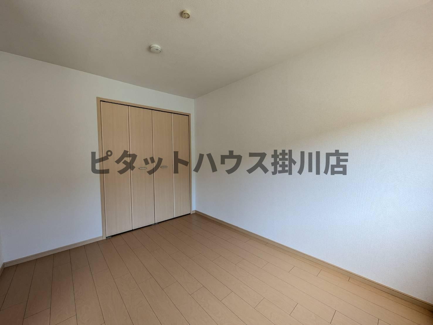 拡大写真:菊川市下平川 2階202の洋室