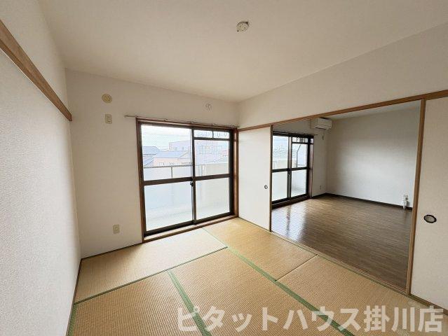 拡大写真:袋井市川井 3階305の和室