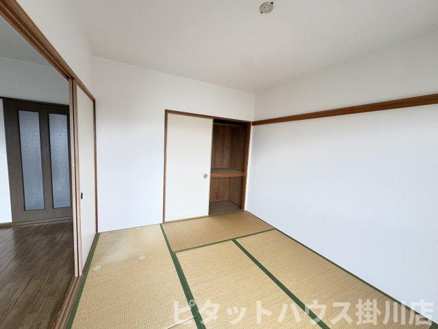拡大写真:袋井市川井 3階305の和室