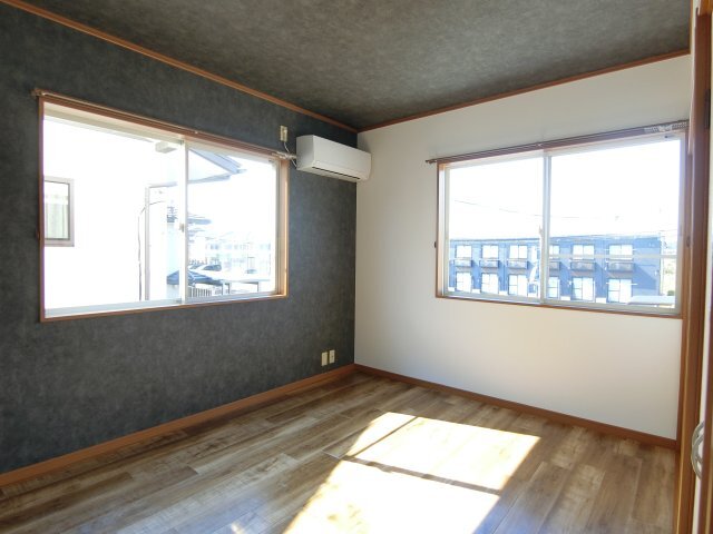 拡大写真:袋井市愛野東1丁目 2階202の洋室