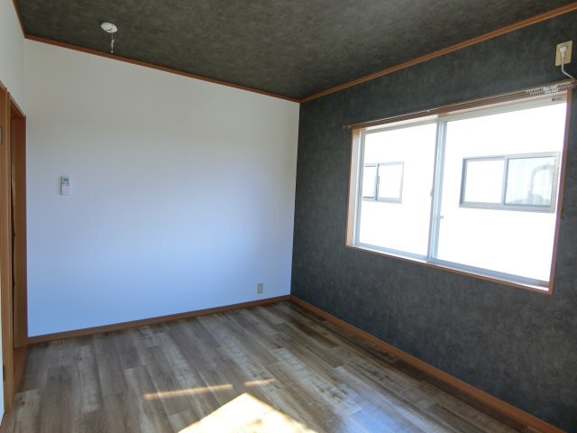 拡大写真:袋井市愛野東1丁目 2階202の居間