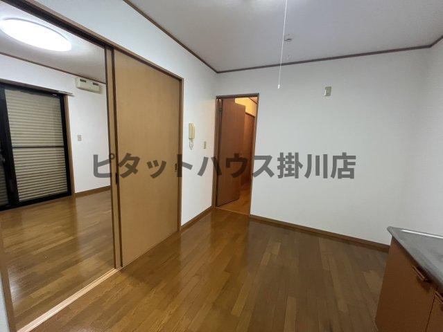 拡大写真:袋井市村松 1階1の洋室