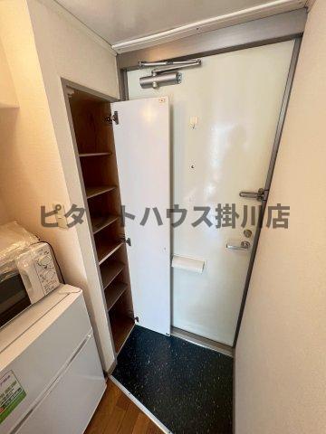 拡大写真：袋井市浅名 1階104の玄関