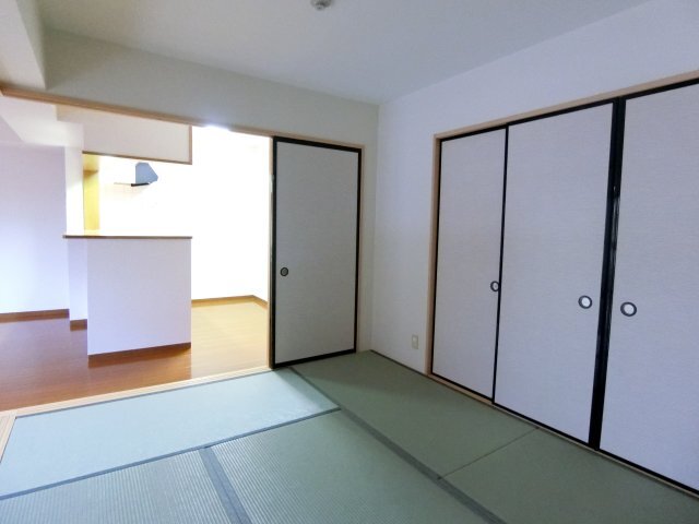 拡大写真:袋井市愛野東1丁目 2階202の寝室
