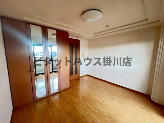 拡大写真:袋井市浅羽 2階202の居間