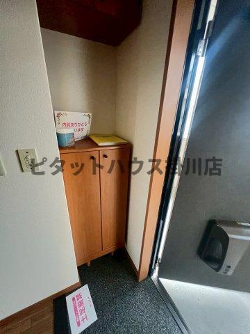 拡大写真:袋井市浅羽 2階202の玄関