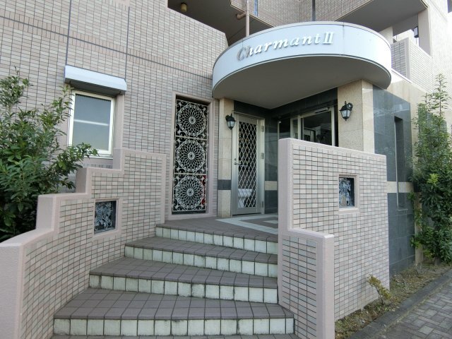 拡大写真:袋井市愛野南2丁目 4階405のエントランス
