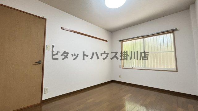 拡大写真:掛川市富部 1階102の洋室