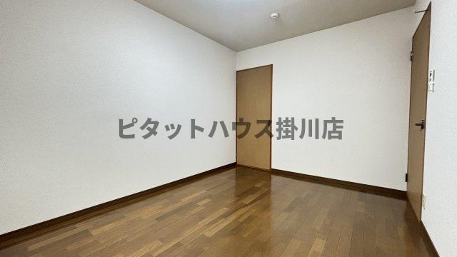 拡大写真:掛川市富部 1階102の洋室