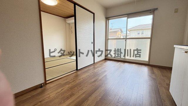 拡大写真:掛川市富部 1階102の内装