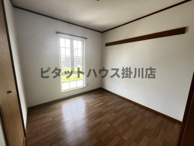 拡大写真:袋井市諸井 2階203の洋室