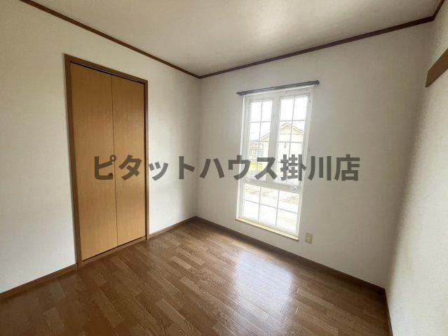 拡大写真:袋井市諸井 2階203の洋室